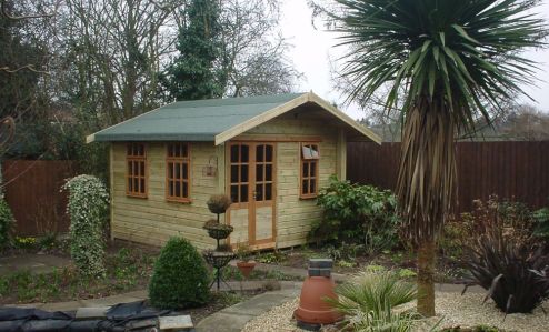 A delightful Summer Room used as a relaxation space away from the main house. Whether for reading, craftwork, yoga or your very own dance studio, the reality is just a phone call away. Call 01926 815757 to talk through your ideas with one of our Technical Team